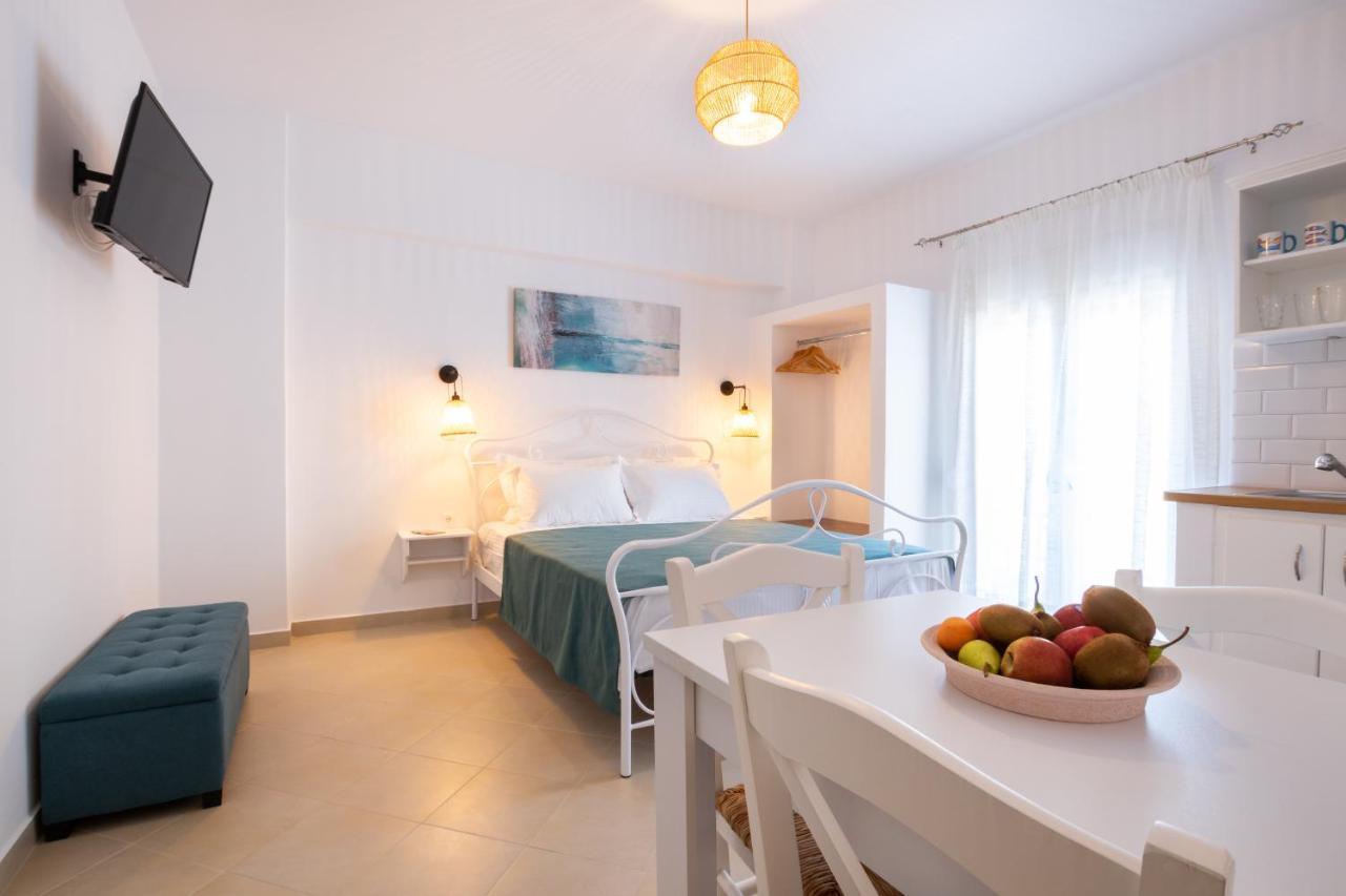 Anemos Guest Apts Karpathos Town  Exterior photo