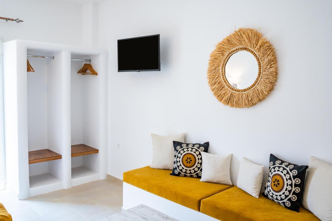 Anemos Guest Apts Karpathos Town  Exterior photo