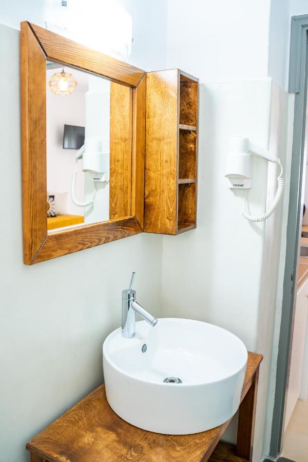 Anemos Guest Apts Karpathos Town  Exterior photo