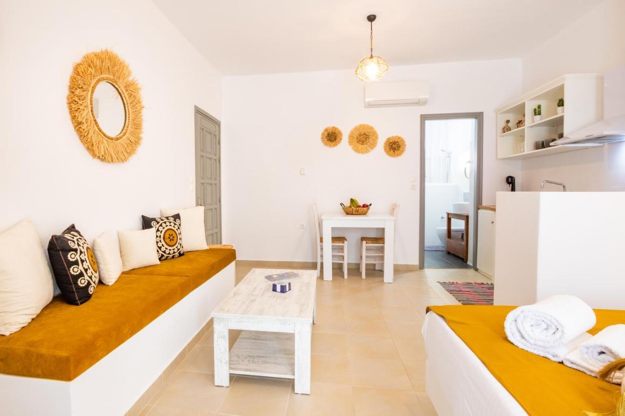Anemos Guest Apts Karpathos Town  Exterior photo